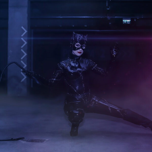 CATWOMAN- DC COMICS