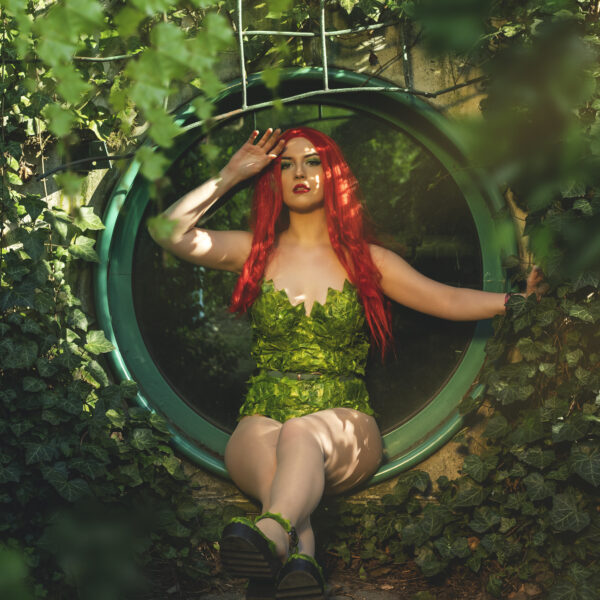 POISON IVY- DC COMICS